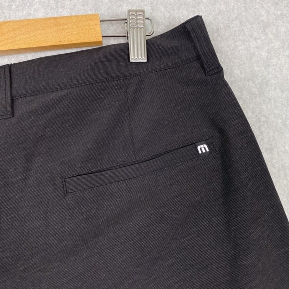 Travis Mathew Shorts Mens 34 Black Golf Performance Chino - Picture 6 of 7